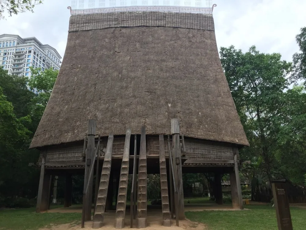 民族文化にふれる一日〜民族学博物館＆ホアビン〜（ハノイ発）