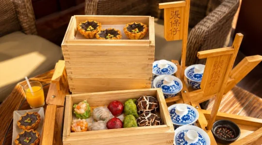 ＼毎日10名限定／【香港アクアルナ】点心クルーズ｜伝統帆船で楽しむ飲茶＆ハーバークルーズ｜ベジタリアンメニュー選択可＜チケットのみ＞