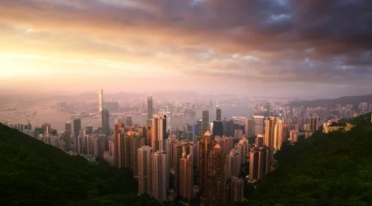 ビクトリアピークからの100万ドルの夜景と中華レストランでの夕食＜ピークトラム・ビクトリアピーク・中華料理付き＞